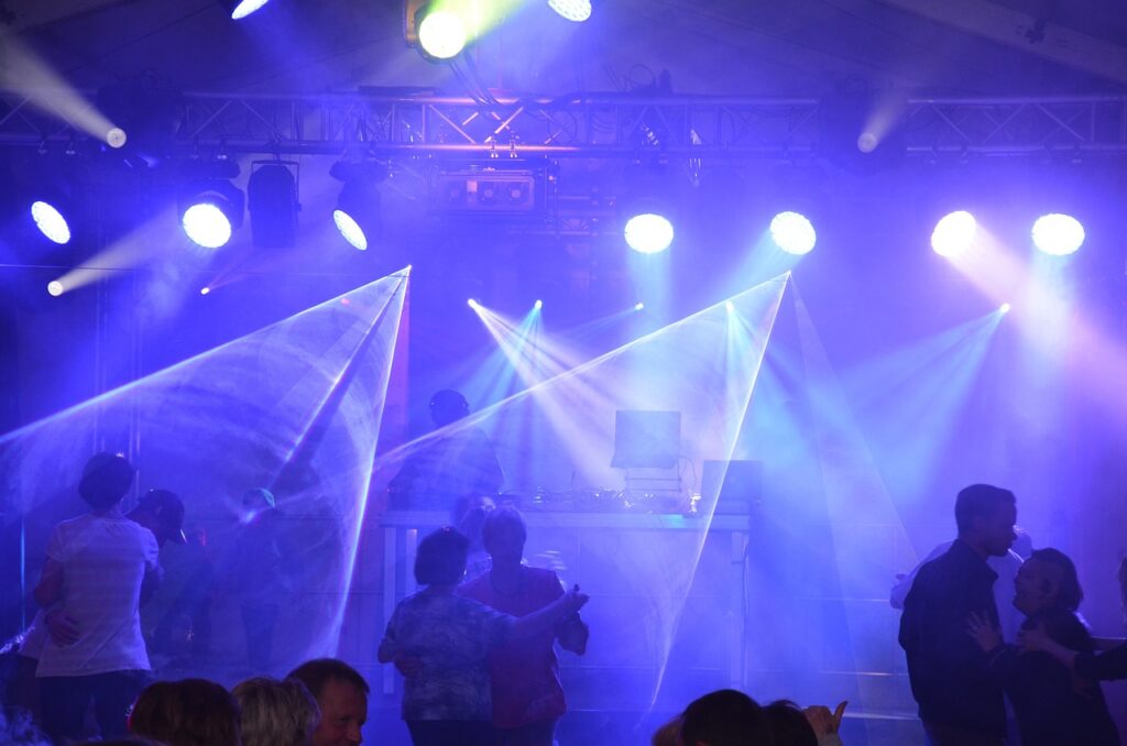 laser, disco, light show-1752656.jpg